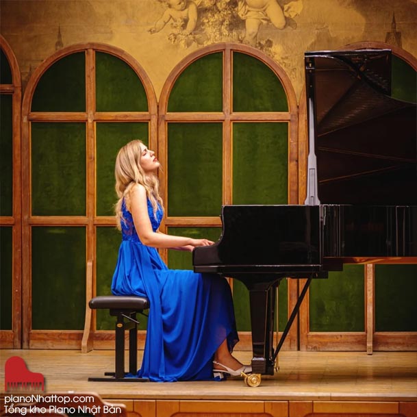 Lớp học đàn Piano Nam Việt cung cấp giáo viên là nghệ sĩ biểu diễn về dương cầm