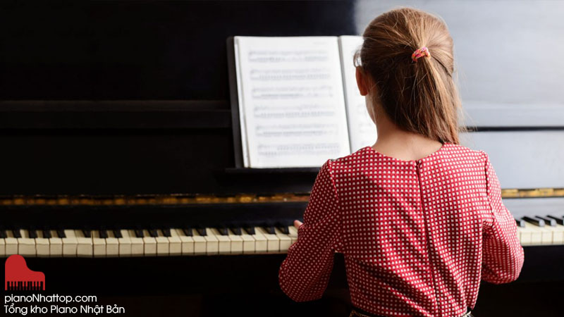 lý do nên cho trẻ em học chơi đàn piano từ sớm
